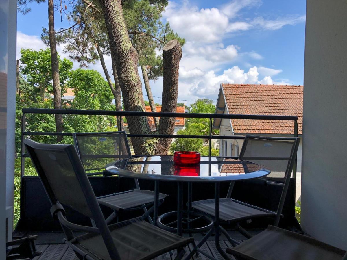 T1bis Centre Les Bains Apartment *